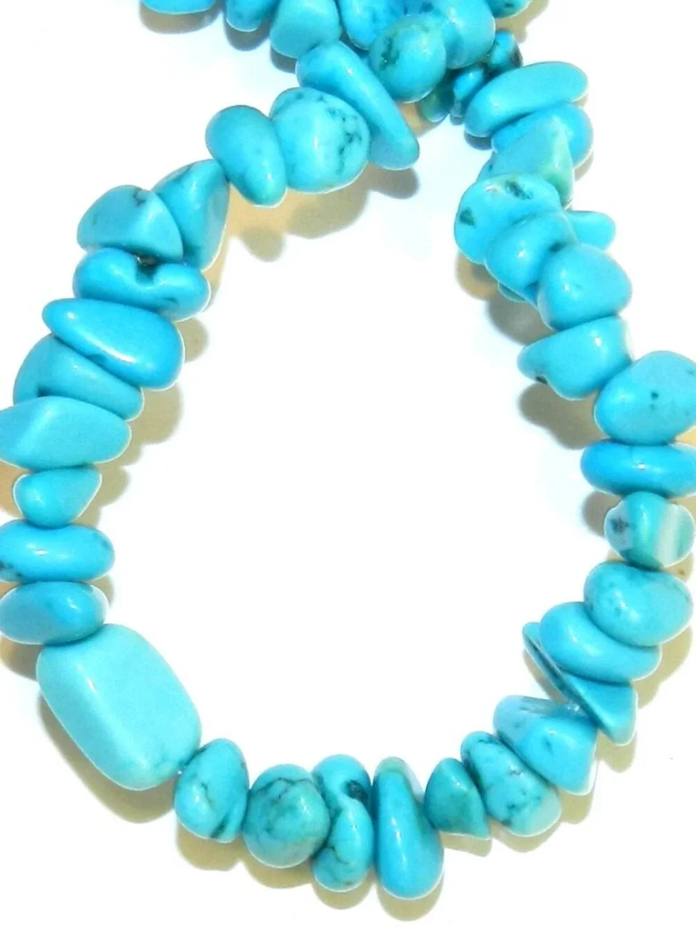 GC144 Bright Blue Turquoise Small 5mm - 7mm Chip Magnesite Gemstone Beads 7.5